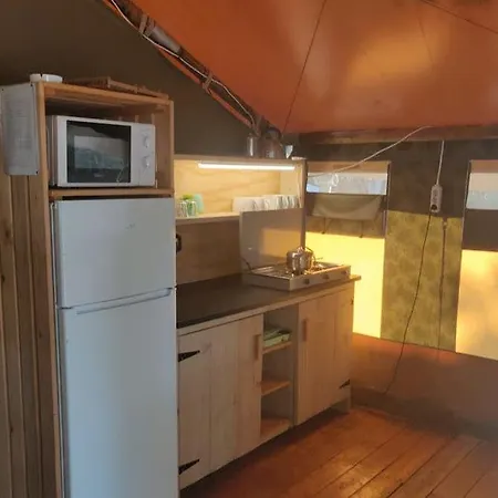 Ferienpark Easyatent Safari Tent Lanterna Červar-Porat