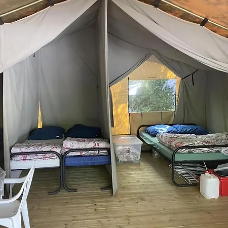 Ferienpark Easyatent Safari Tent Lanterna Červar-Porat